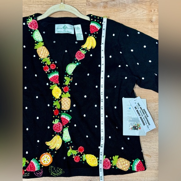 NEW Design Options by Philip and Jane Gordon Fruit Salad Cardigan Size M - Picture 8 of 10
